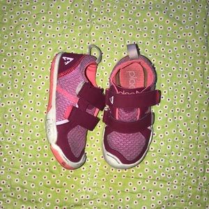 Plae pink shoes size 9